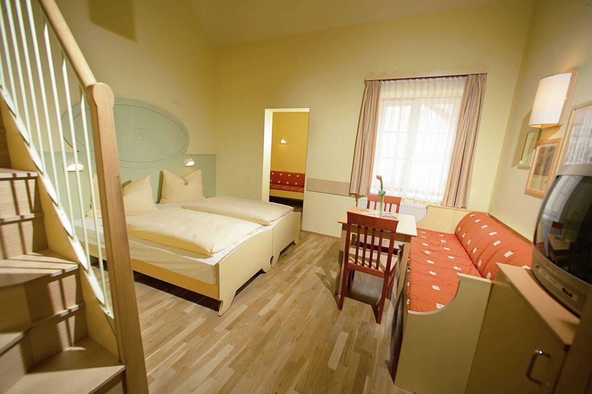 Jufa Hotel Oberwoelz-Lachtal Oberwoelz Stadt Chambre photo